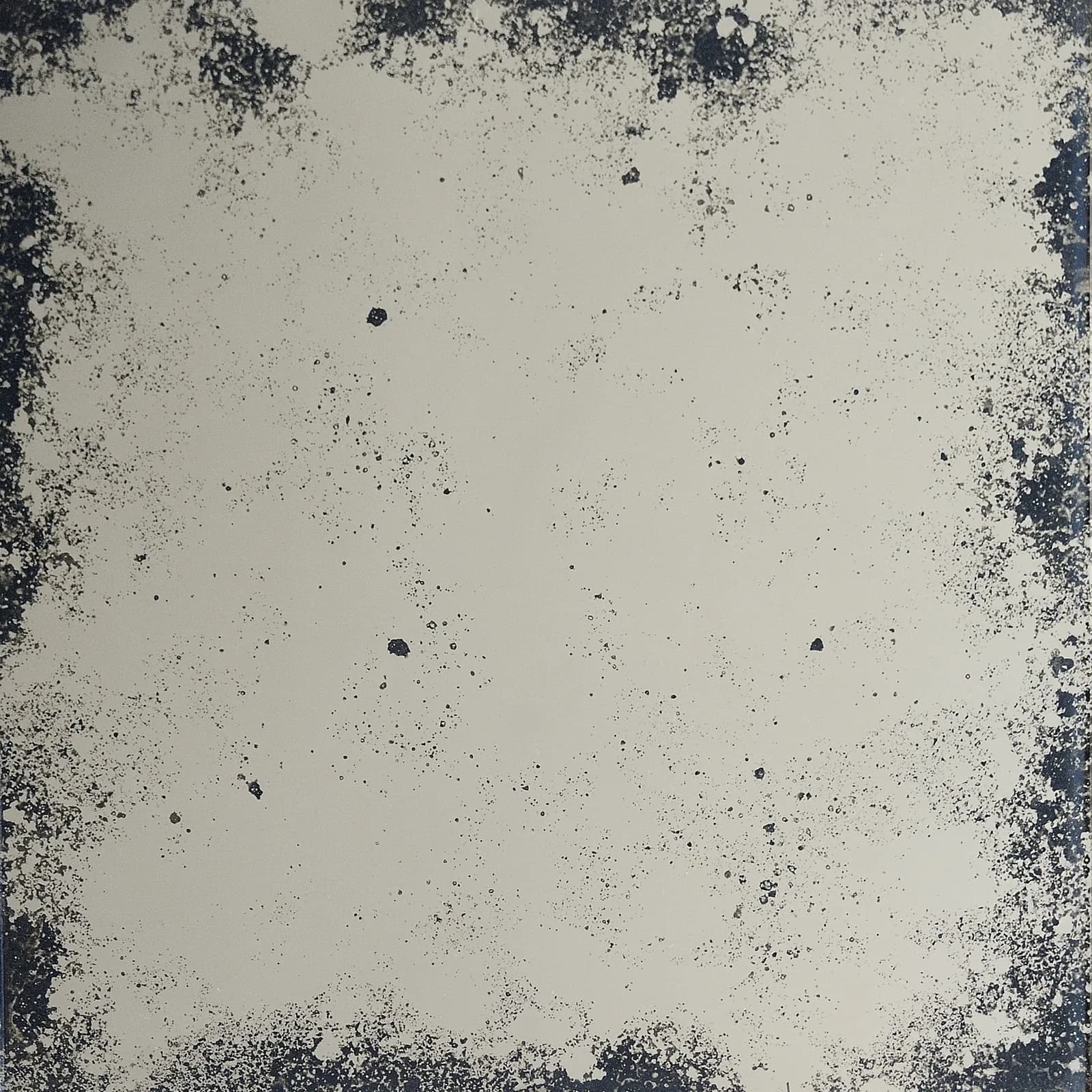 Vintage Edges mirror finish with handcrafted patina and vintage character